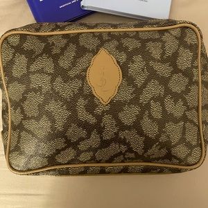 Yves Saint Laurent Vintage Clutch/Toiletry Pouch | Giraffe Print 🦒 Pristine!